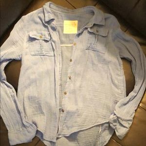 Free people button top